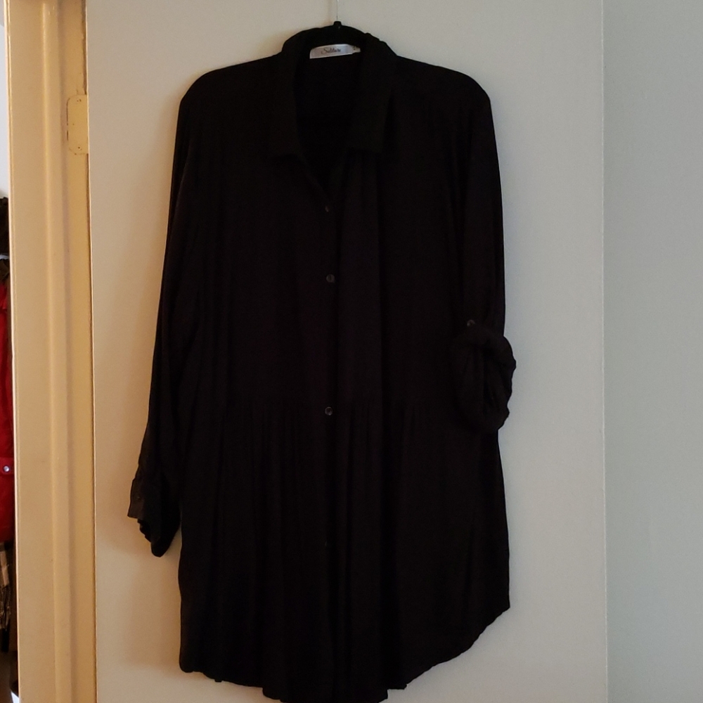 Black long sleeve tunic